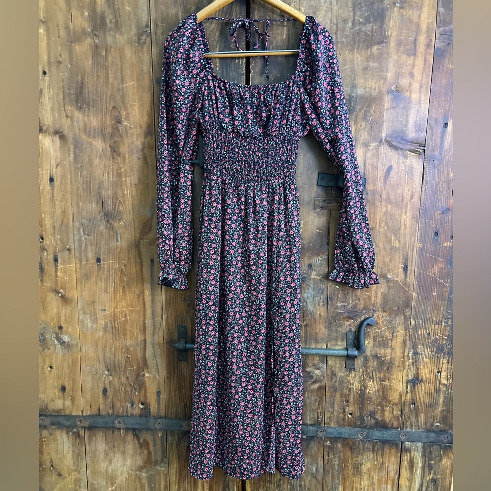 Nordstrom Women's Red and Black Dress CodeXMode peasant floral Maxi XS